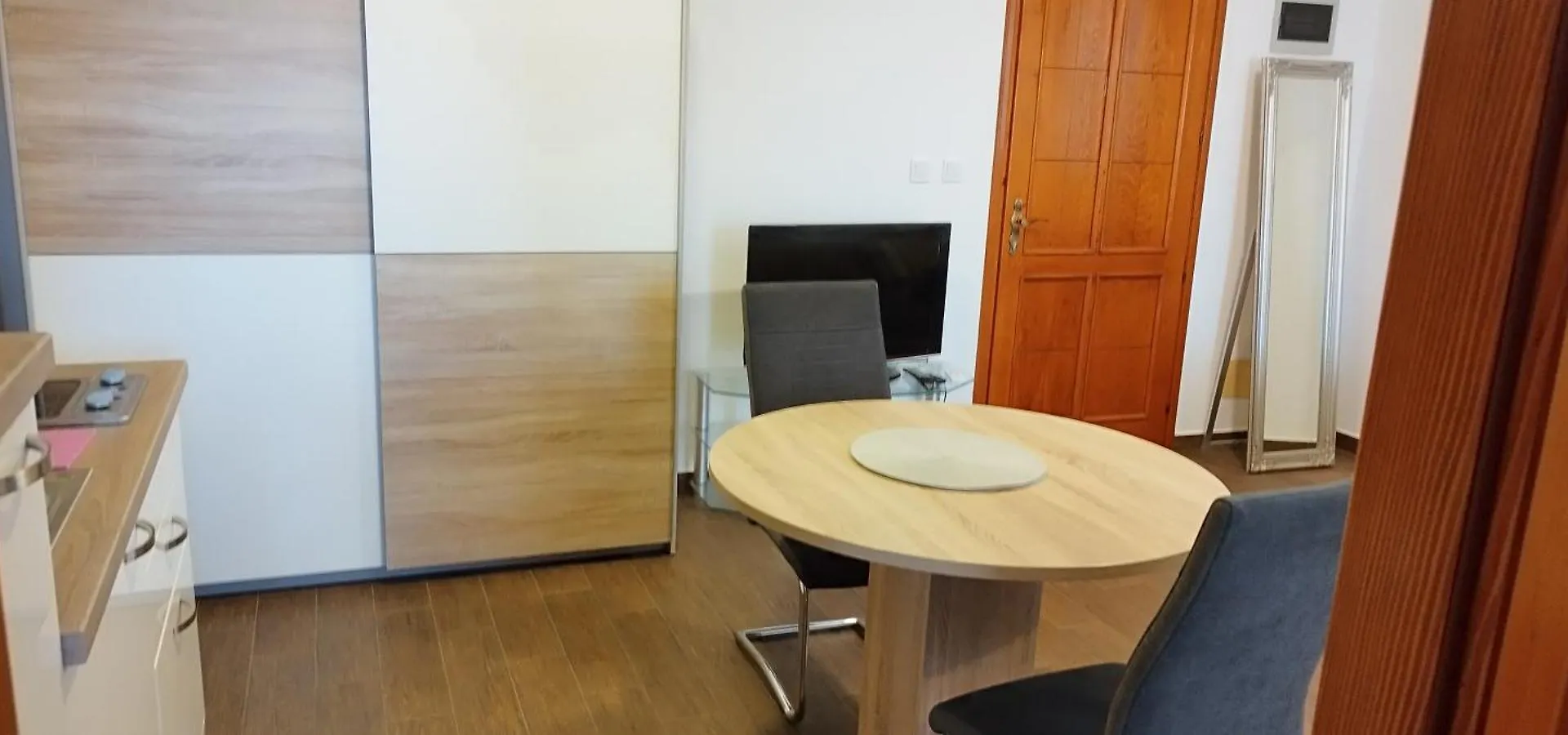 Apartmani Branka بنجول شقة